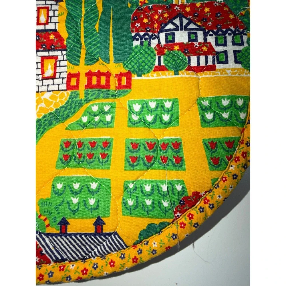 Farm Folk Art Quilted Placemats Green Yellow‎ Set of 4 Cottagecore Farmer Calico